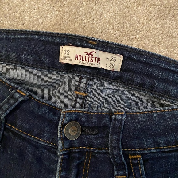 Hollister Skinny Jeans - Picture 3 of 3